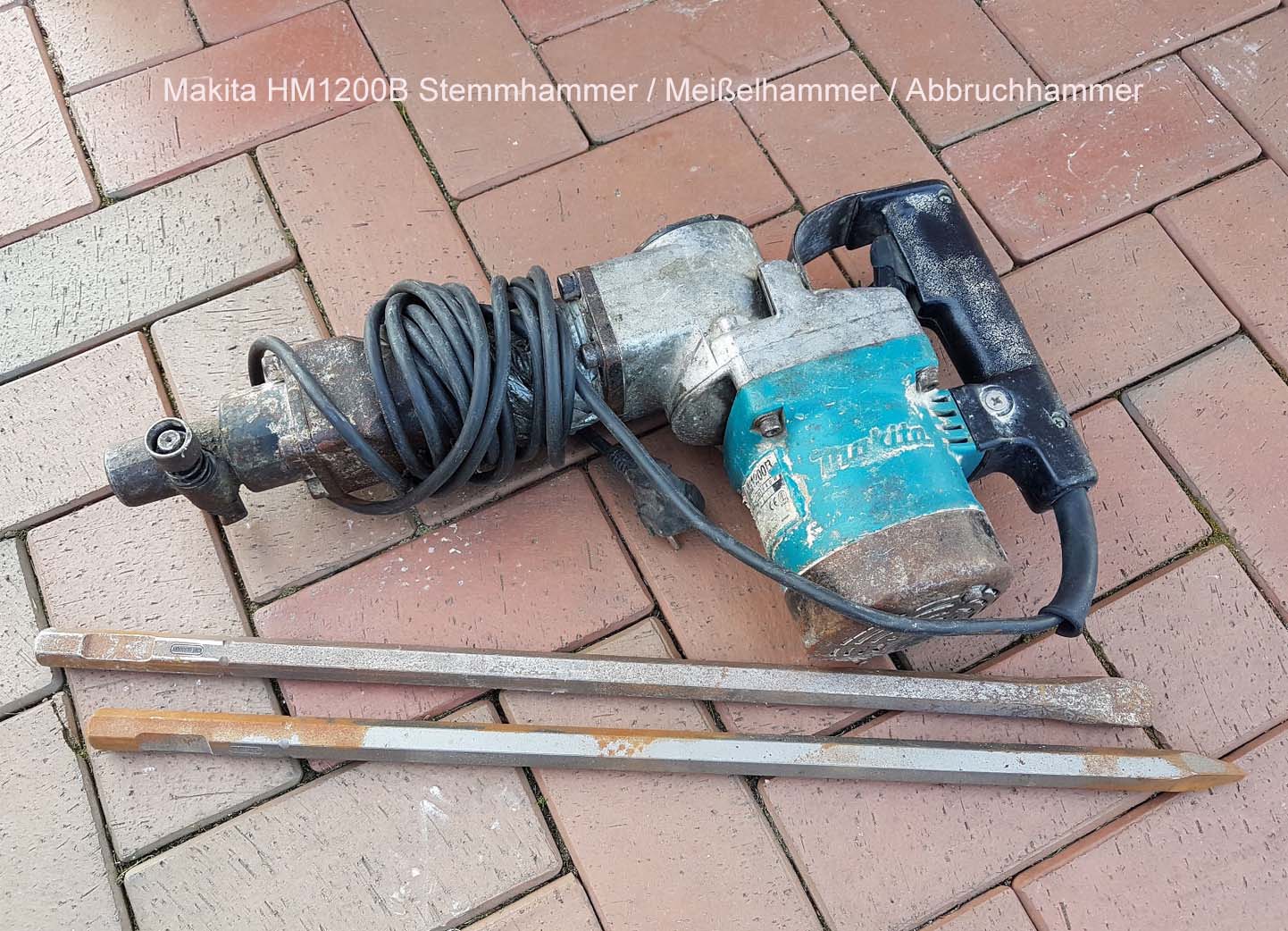 Makita - HM1200B.jpg