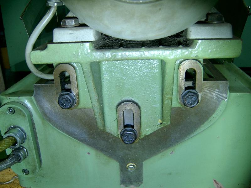 ALG100 017.JPG