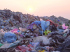 Ko odslužena plastika spet postane olje